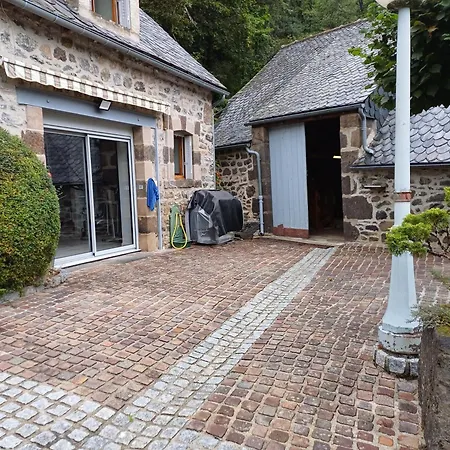Independant Dans Demeure Typique D'exception Holiday home Saint-Vincent-de-Salers